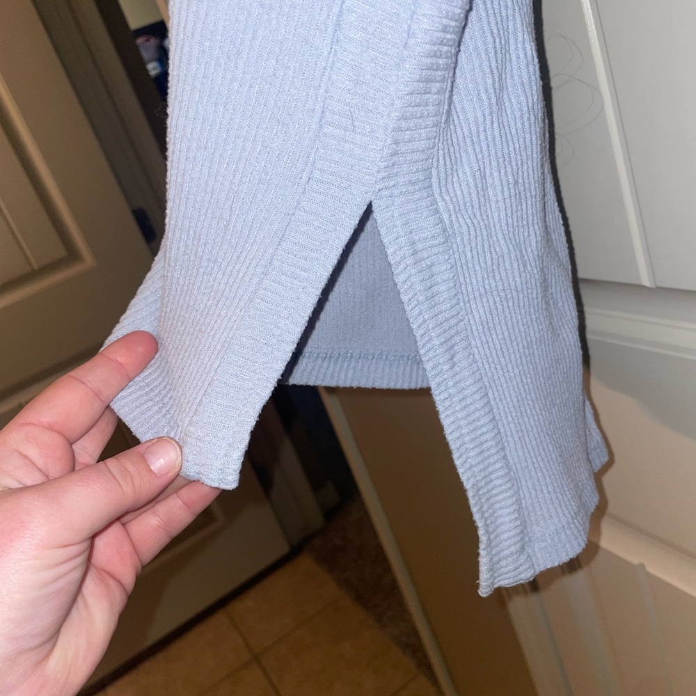 Blue sweater - Picture 6 of 12